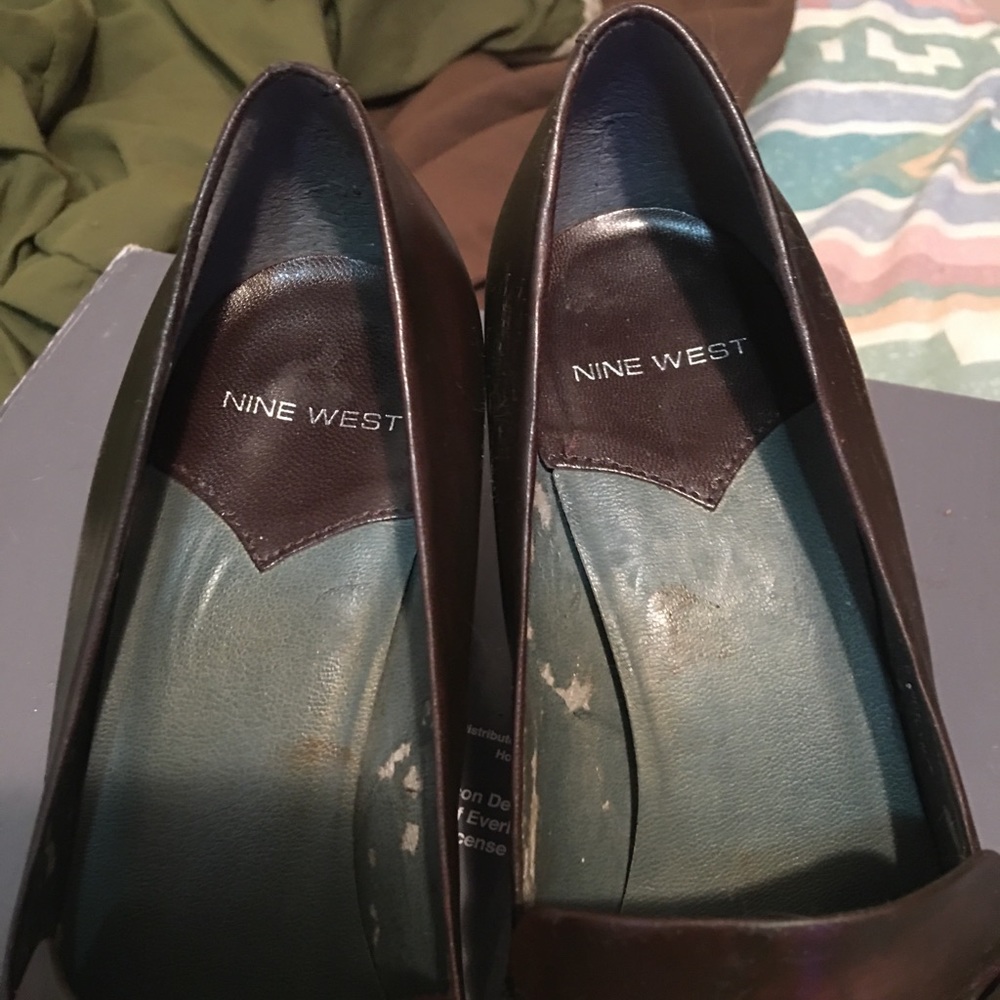 Women’s size 7.5 Nine West brown shoes - Picture 5 of 8